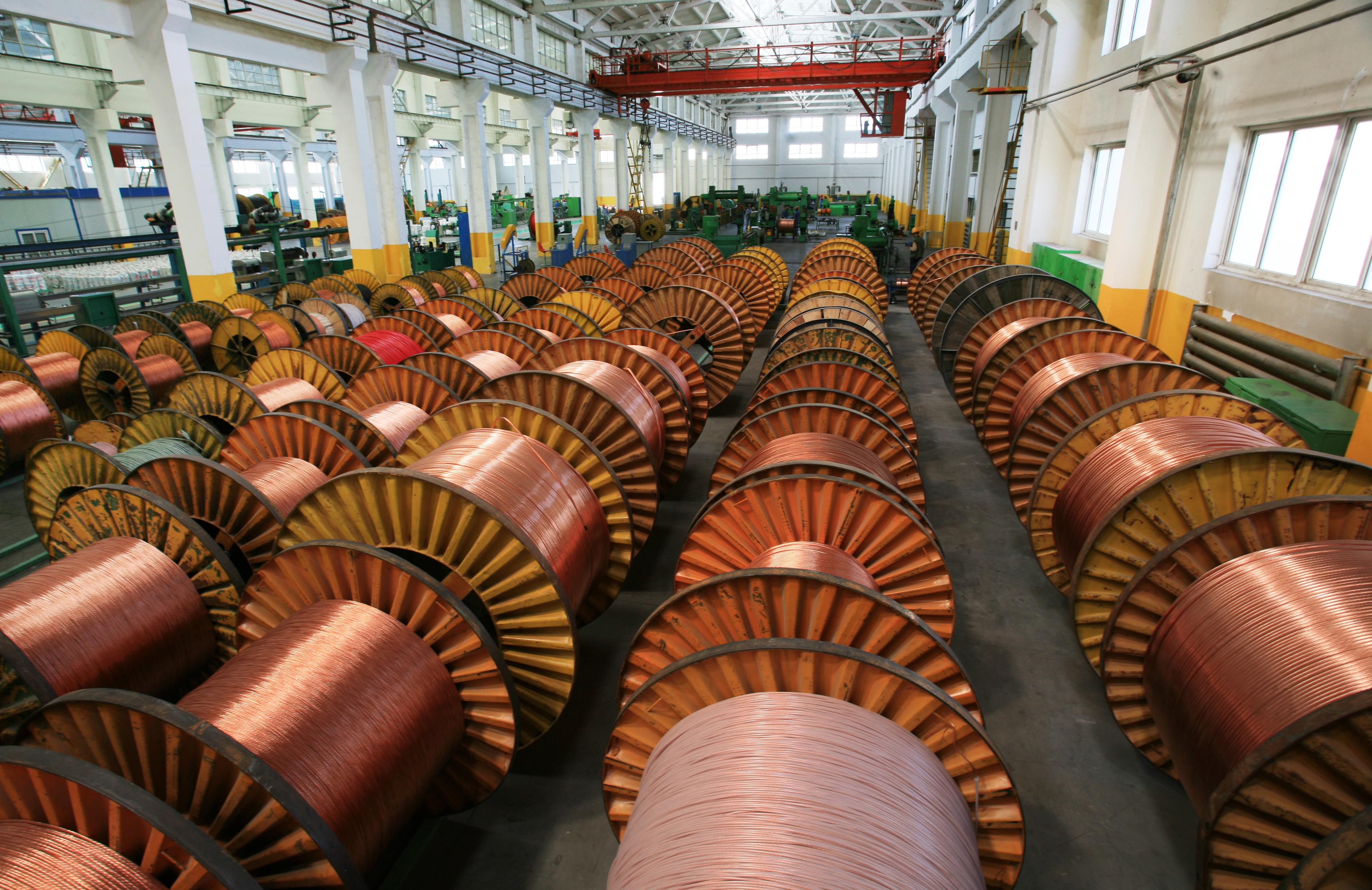 Del prototipo de tambor al lote de producción: cómo debería funcionar la aprobación de muestras de cable.